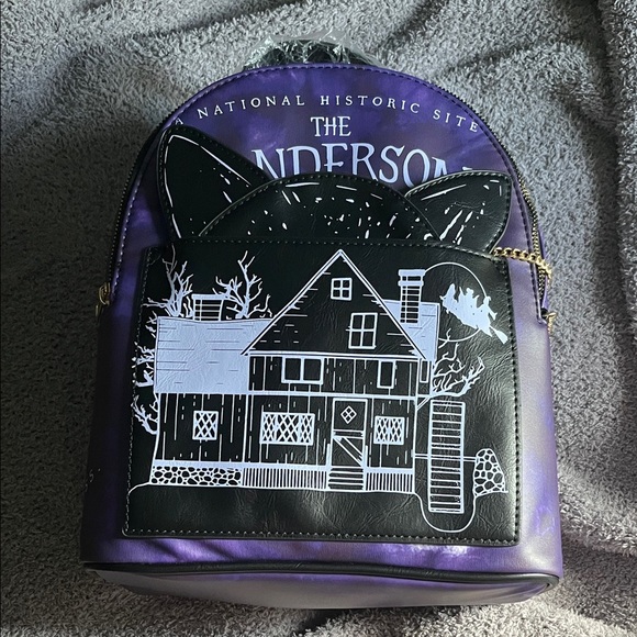Bioworld Handbags - Hocus Pocus Sanderson’s House Mini Bookbag